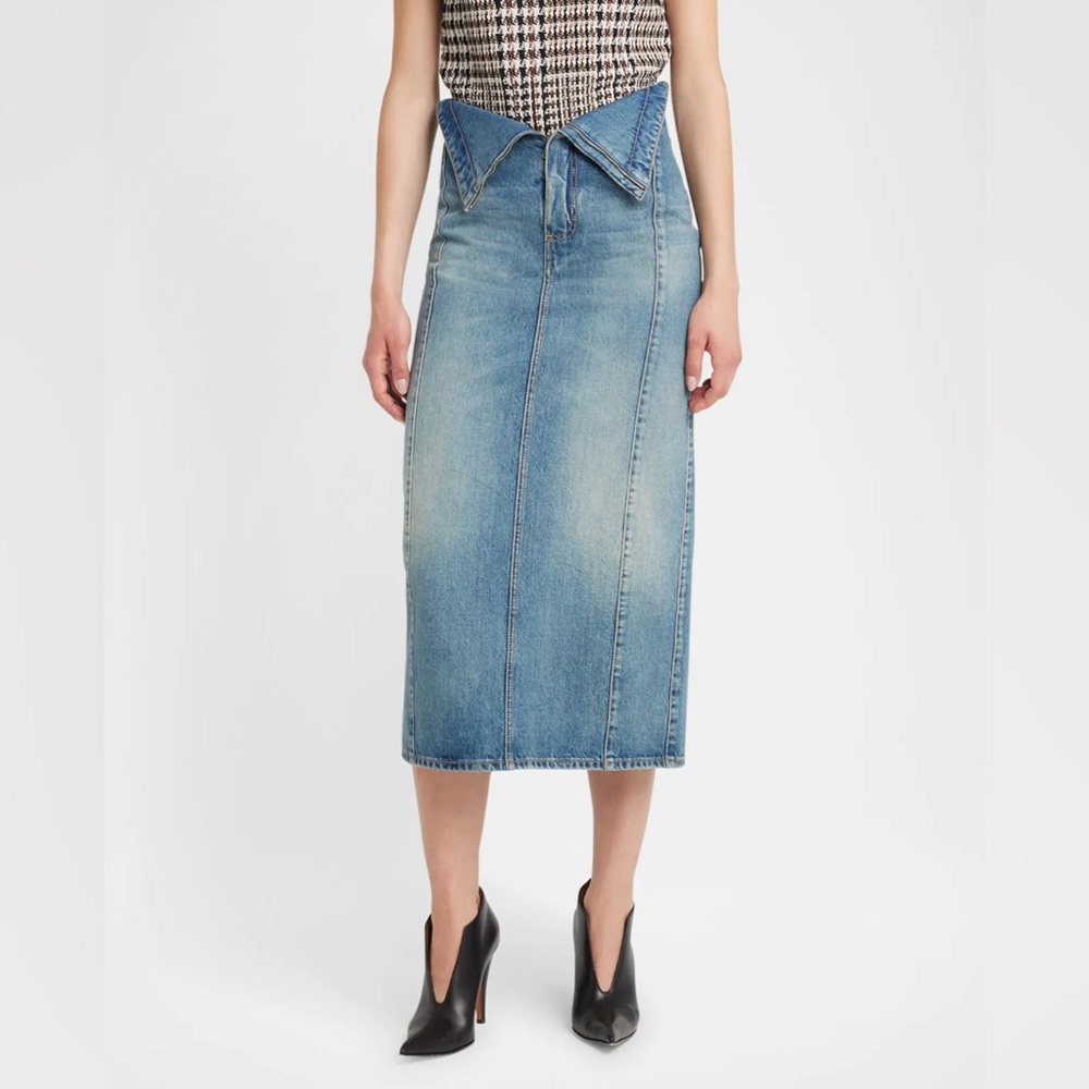 Alexander McQueen
Foldover-Waist Midi Denim Skirt - Picture 4 of 13
